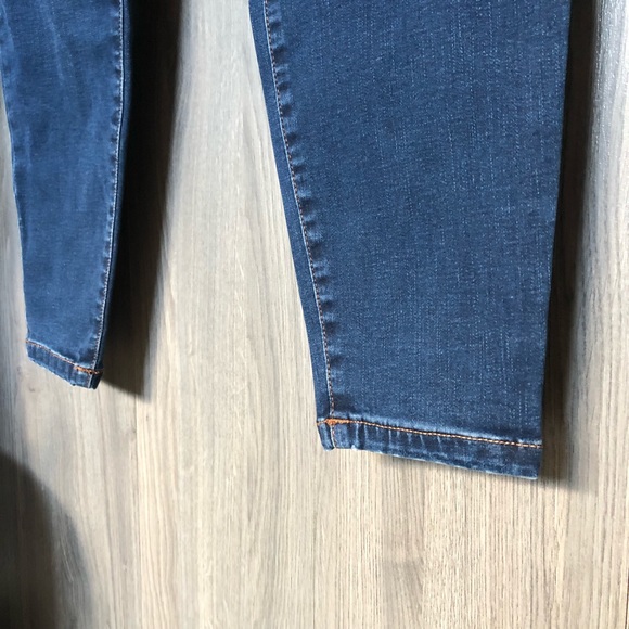 R Jeans - The Sculpting - Picture 2 of 13